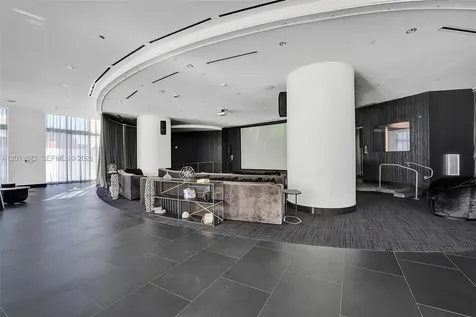851 NE 1st Avenue Miami FL 33132