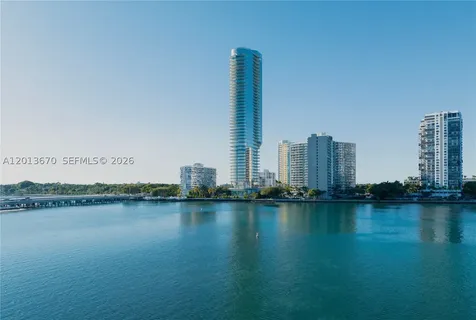 175 SE 25th Road Miami FL 33129