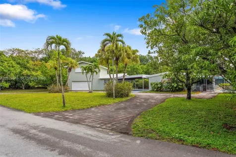 10851 SW 68th Avenue Pinecrest FL 33156