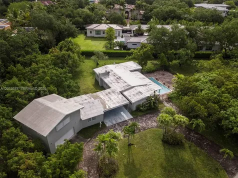 10851 SW 68th Avenue Pinecrest FL 33156