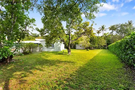 10851 SW 68th Avenue Pinecrest FL 33156