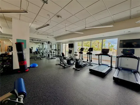 19400 Turnberry Way Aventura FL 33180