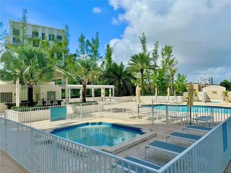 19400 Turnberry Way Aventura FL 33180