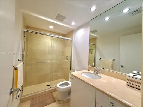 19400 Turnberry Way Aventura FL 33180