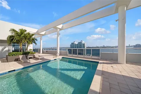 7929 West Drive North Bay Village FL 33141