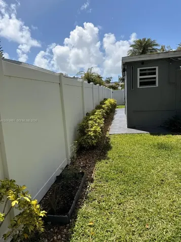 1001 NE 10th Street Hallandale Beach FL 33009