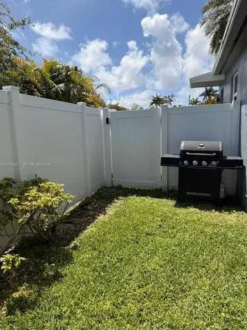 1001 NE 10th Street Hallandale Beach FL 33009