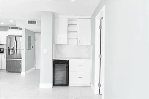 2851 NE 183rd Street Aventura FL 33160