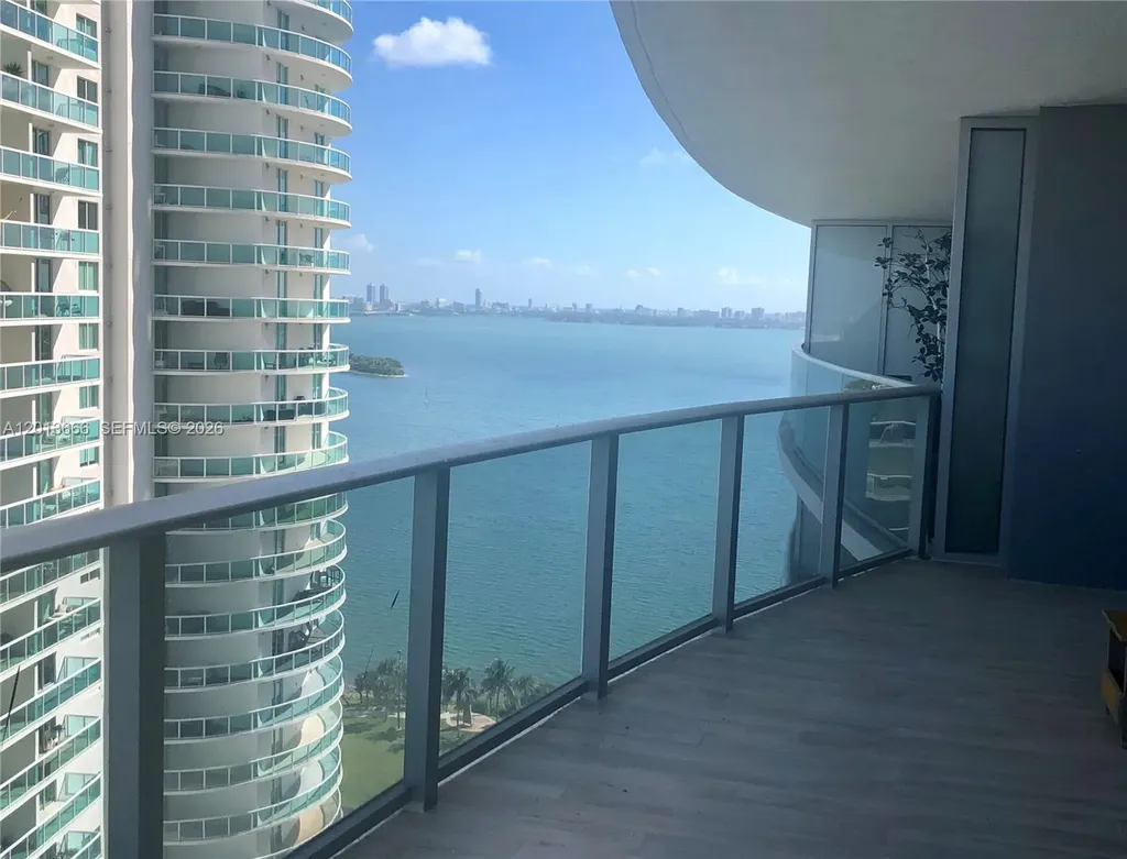 488 NE 18th Street Miami FL 33132