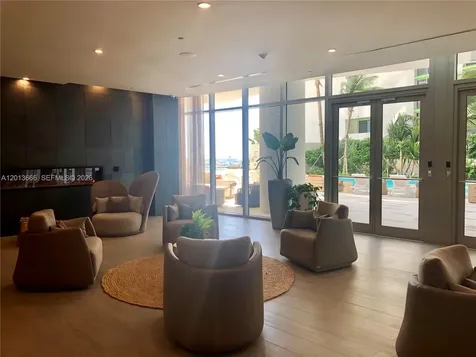 488 NE 18th Street Miami FL 33132