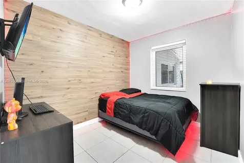 9425 NW 36th Avenue Miami FL 33147