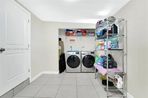 9425 NW 36th Avenue Miami FL 33147