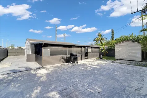 9425 NW 36th Avenue Miami FL 33147