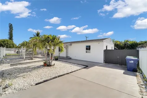9425 NW 36th Avenue Miami FL 33147