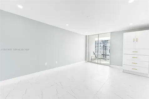 2851 NE 183rd Street Aventura FL 33160