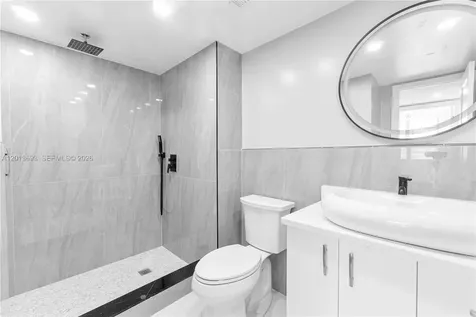 2851 NE 183rd Street Aventura FL 33160