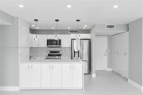 2851 NE 183rd Street Aventura FL 33160