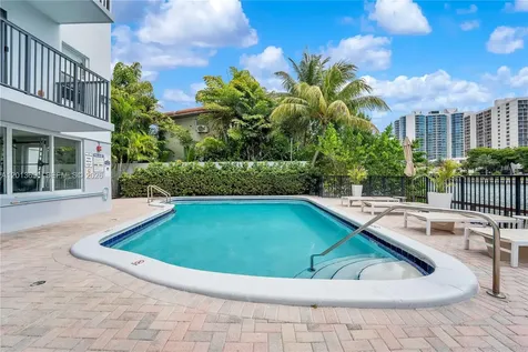 2455 Flamingo Drive Miami Beach FL 33140