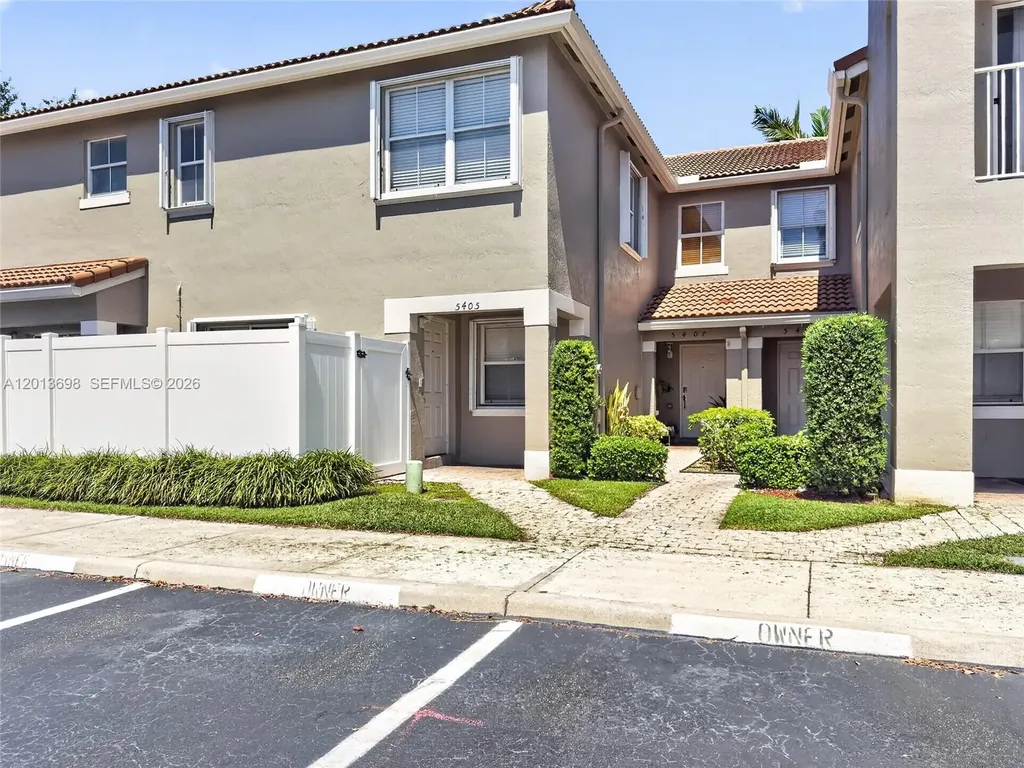 5405 SW 125th Terrace Miramar FL 33027