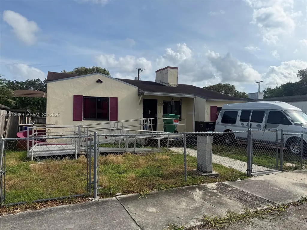 836 NW 49th Street Miami FL 33127