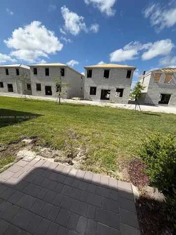 2740 SE 24th Court Homestead FL 33035