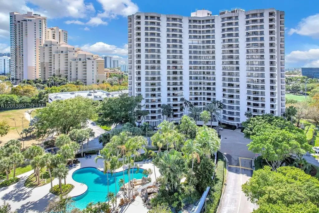 3300 NE 191st Street Aventura FL 33180