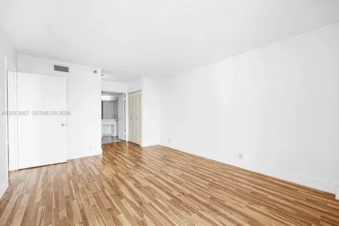 3300 NE 191st Street Aventura FL 33180