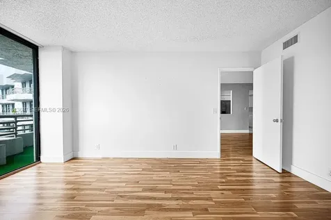 3300 NE 191st Street Aventura FL 33180