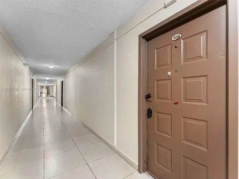6950 Miami Gardens Drive Hialeah FL 33015