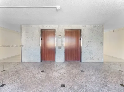 6950 Miami Gardens Drive Hialeah FL 33015