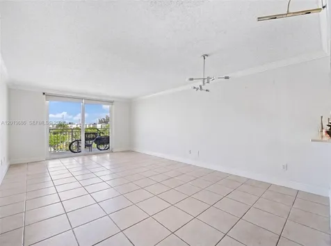 6950 Miami Gardens Drive Hialeah FL 33015