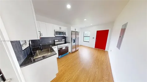 516 NW 2nd Avenue Hallandale Beach FL 33009