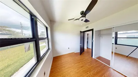 516 NW 2nd Avenue Hallandale Beach FL 33009