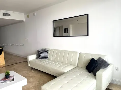 Hallandale Beach FL 33009