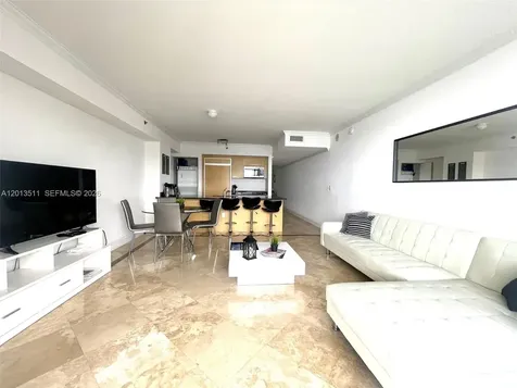 Hallandale Beach FL 33009