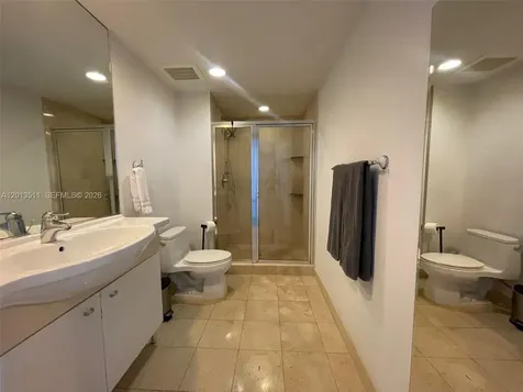 Hallandale Beach FL 33009