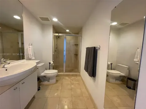 Hallandale Beach FL 33009