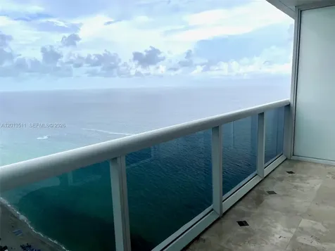 Hallandale Beach FL 33009