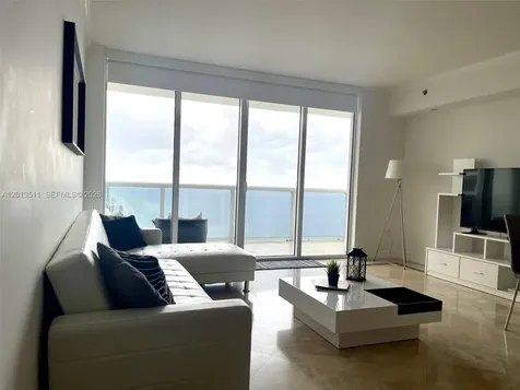 Hallandale Beach FL 33009