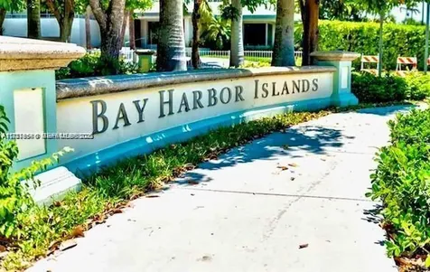 9971 W Bay Harbor Drive Bay Harbor Islands FL 33154