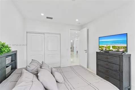 3188 NE 211th Terrace Aventura FL 33180