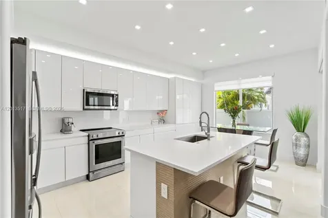 3188 NE 211th Terrace Aventura FL 33180