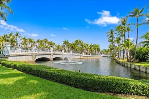 3188 NE 211th Terrace Aventura FL 33180
