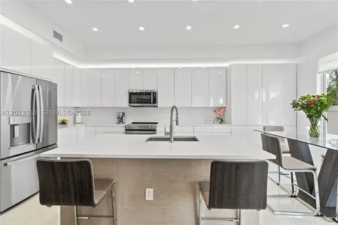3188 NE 211th Terrace Aventura FL 33180
