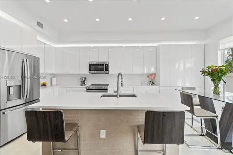 3188 NE 211th Terrace Aventura FL 33180