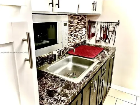 900 SW 11th Avenue Hallandale Beach FL 33009