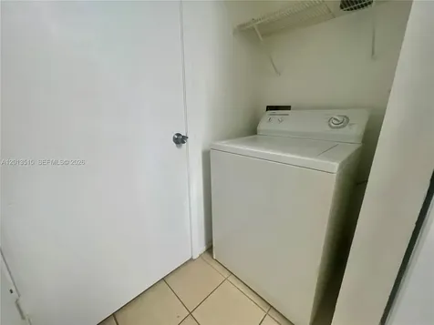 4044 NW 87th Avenue Sunrise FL 33351