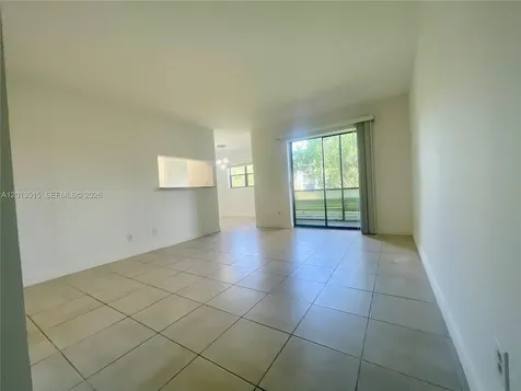 4044 NW 87th Avenue Sunrise FL 33351