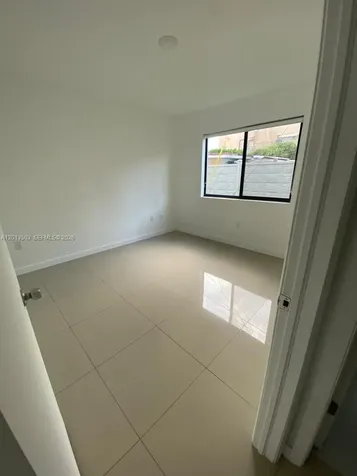 423 E 27th Street Hialeah FL 33013