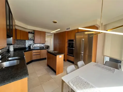 Sunny Isles Beach FL 33160